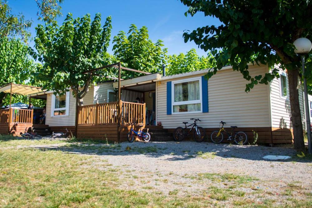 Camping El Pasqualet Hotel Caldes De Montbui Eksteriør billede